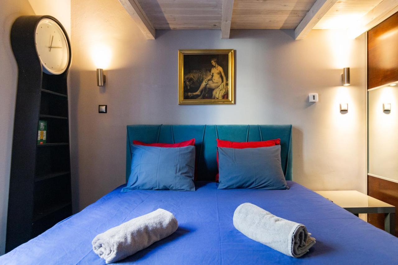Lilly Apartment Main Train Station Old Town By The Castle Suites คราคูฟ ภายนอก รูปภาพ